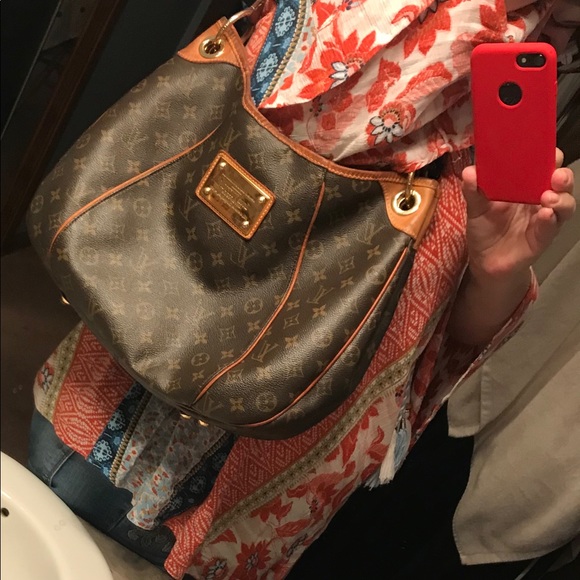 Authentic Louis Vuitton Galliera PM - Picture 4 of 8